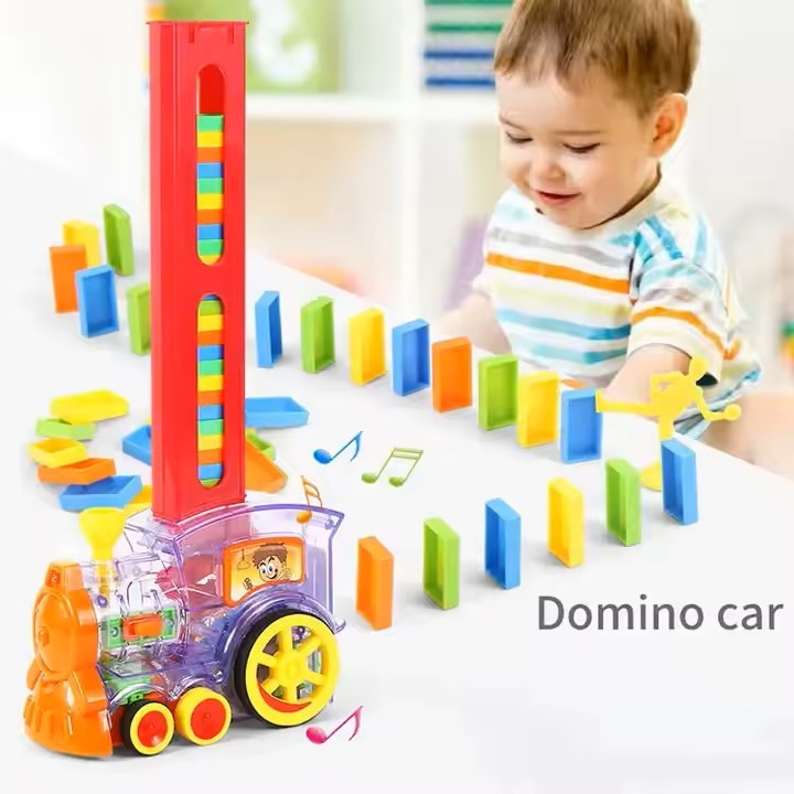TREN DE DOMINO
